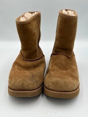 UGG Unisex Kids Brown Classic II Short Shearling Boots Leather Lined Pull On 2